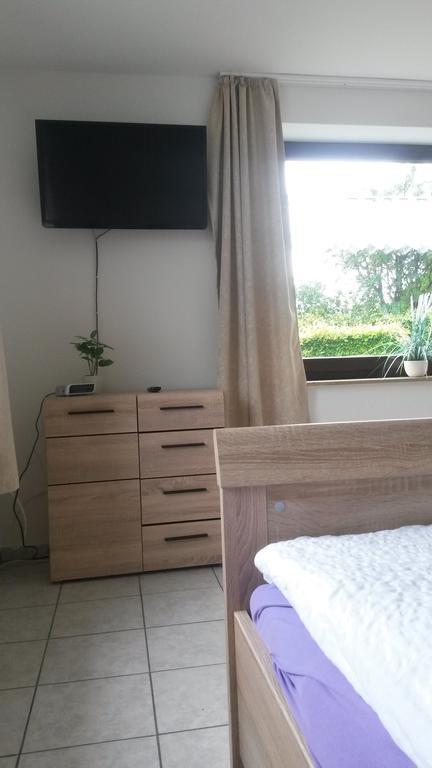 Ferienwohnung Roeben ซิมเมอร์อาท ภายนอก รูปภาพ
