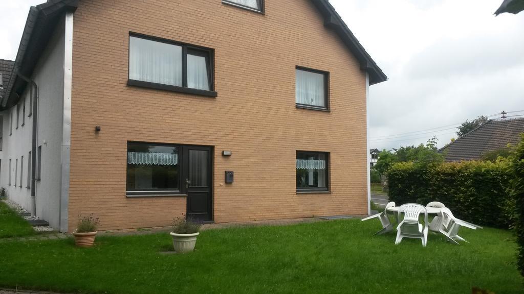 Ferienwohnung Roeben ซิมเมอร์อาท ภายนอก รูปภาพ